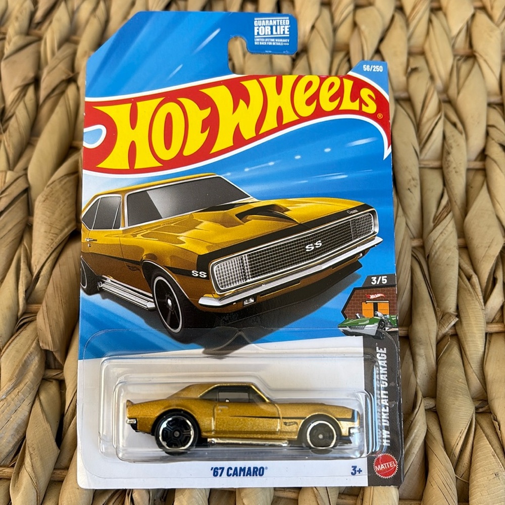 Hot Wheels 1967 Gold Camaro Chevy Chevrolet Pony Muscle Car Hotwheels 2026 🆕